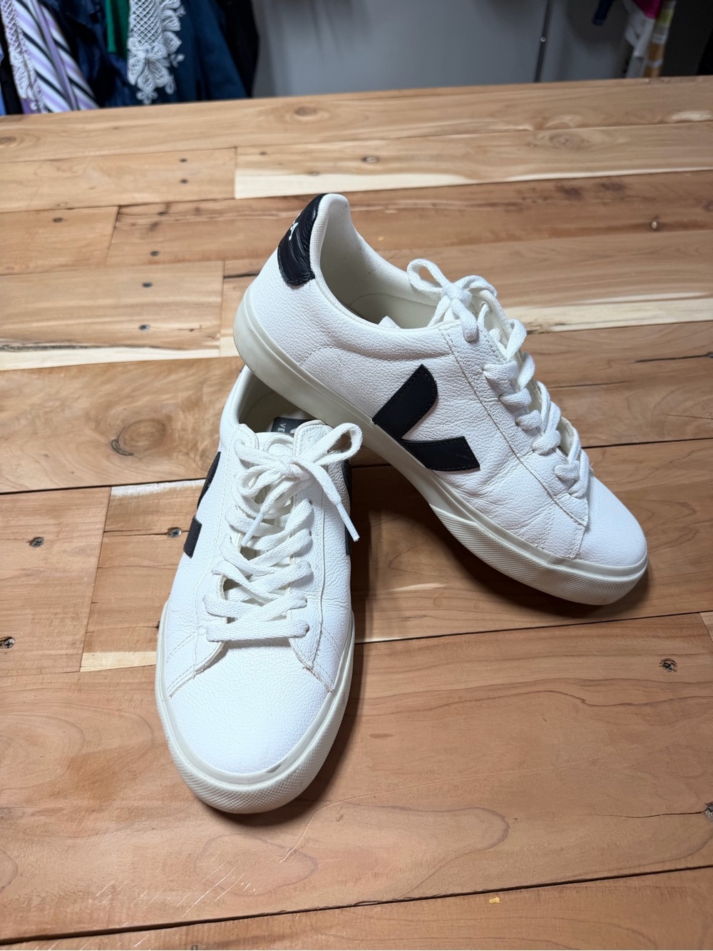 Veja White Leather Sneakers with Black V and Heel Tab - Picture 5 of 6